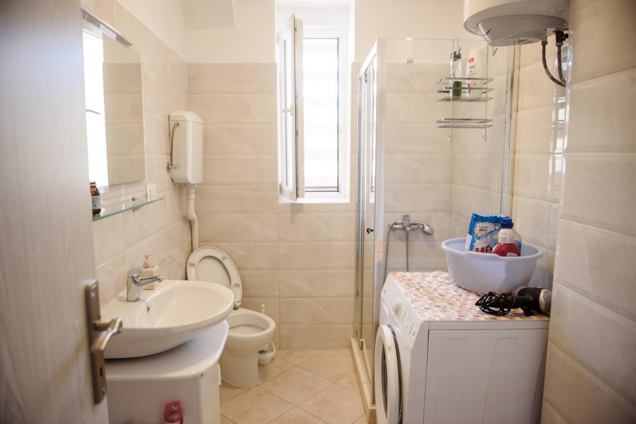 Cozy 2Br Apartment, 3 Min To The Old Town Kotor Luaran gambar